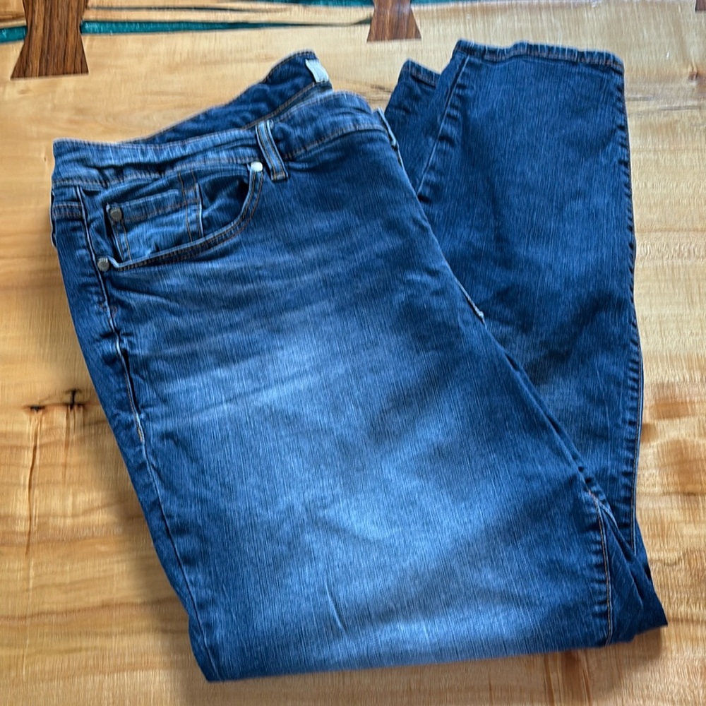 Torrid Boyfriend Straight Stretch Jeans Size 22T